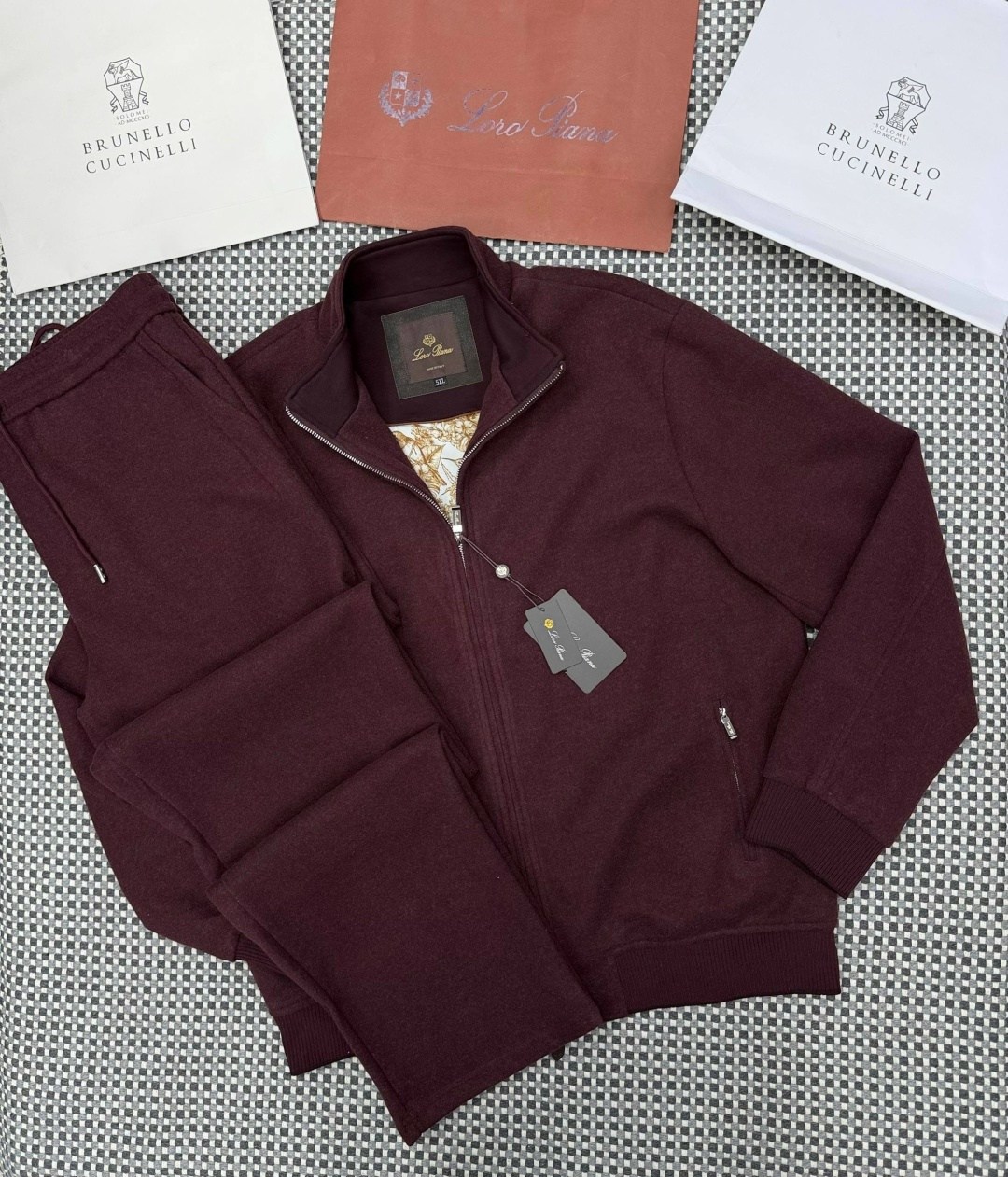 спортивный костюм loro piana,костюм спортивный brunello cucinelli,костюм loro piana,спортивный костюм stefano ricci,brunello cucinelli костюм
