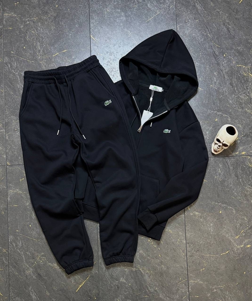 lacoste grey sweatsuit,спортивный костюм lacoste,спортивный костюм lacoste мужской,спортивный костюм лакост,спортивный костюм lacoste wh2528cca