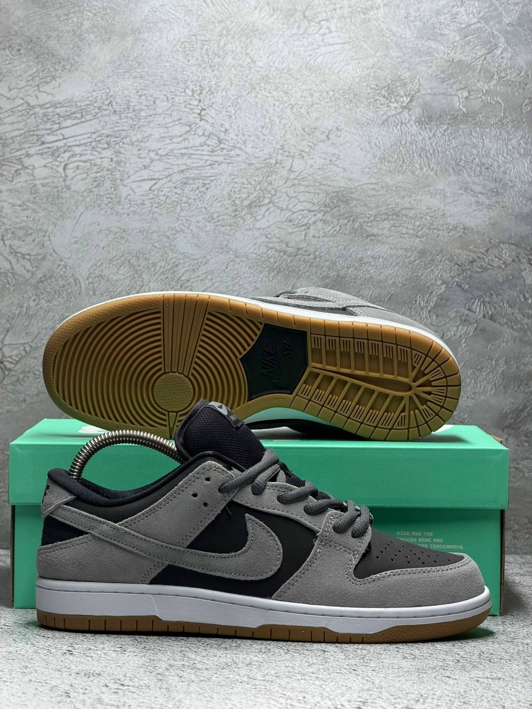 nike sb dunk low dark grey black gum,кроссовки nike sb dunk low,nike dunk sb low pro,кроссовки nike sb dunk low dark grey black gum,кроссовки