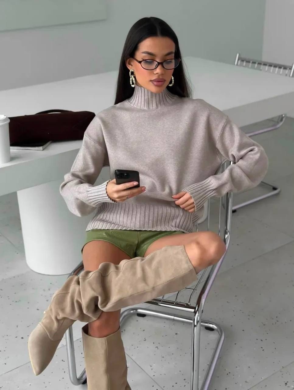 свитер оверсайз вязаный с горлом hs fashion,черный свитер оверсайз,оверсайз свитер,свитер оверсайз вязаный с горлом,джемпер оверсайз вязаный