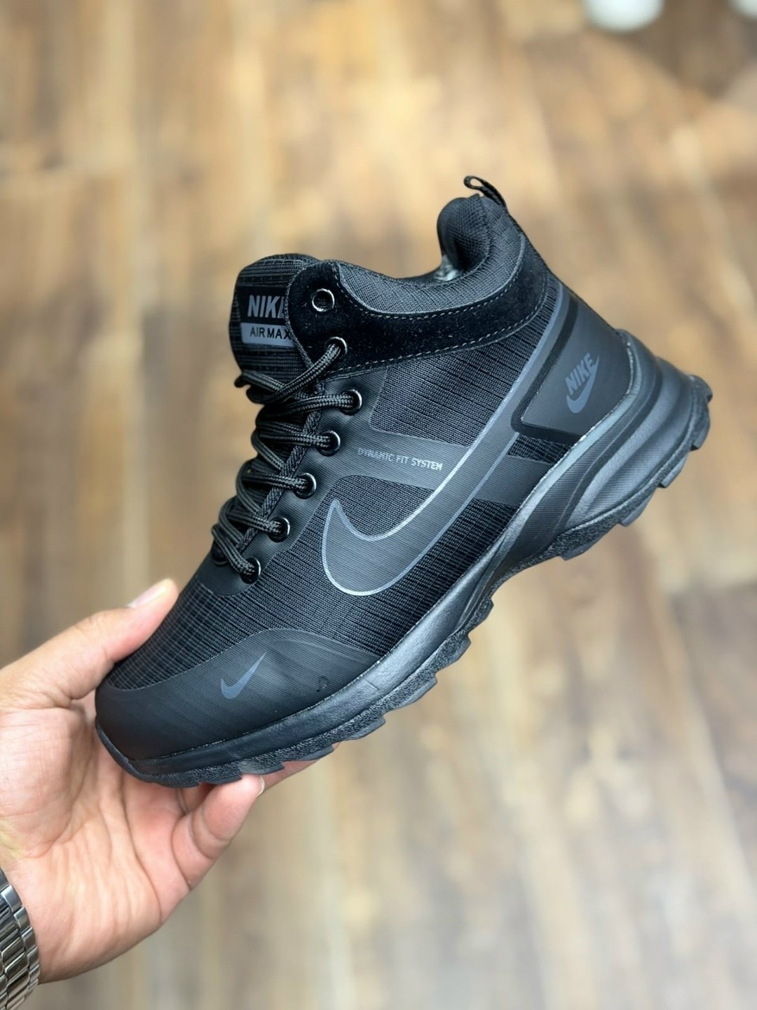 кроссовки зимние высокие мужские с мехом nike air goretex,зимние мужские кроссовки nike,кроссовки зимние nike,мужские зимние кроссовки nike gore-tex,зимние мужские кроссовки