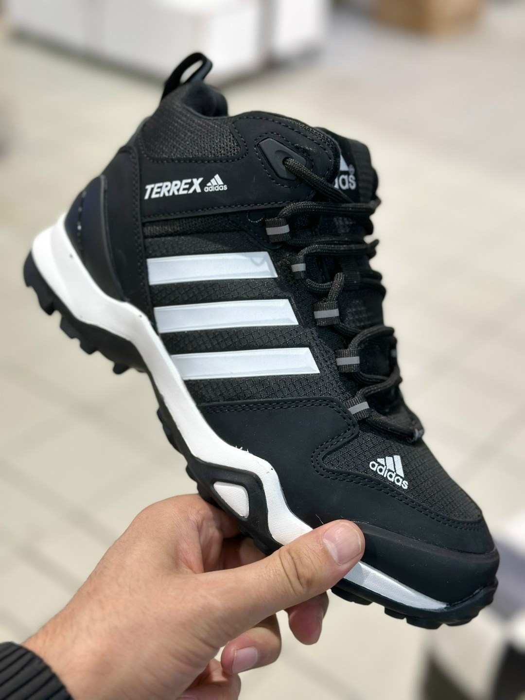 зимние ботинки adidas terrex winter,ботинки adidas terrex winter,зимние ботинки adidas terrex swift r3,кроссовки зимние adidas terrex black winter,зимние кроссовки adidas terrex цвет черный