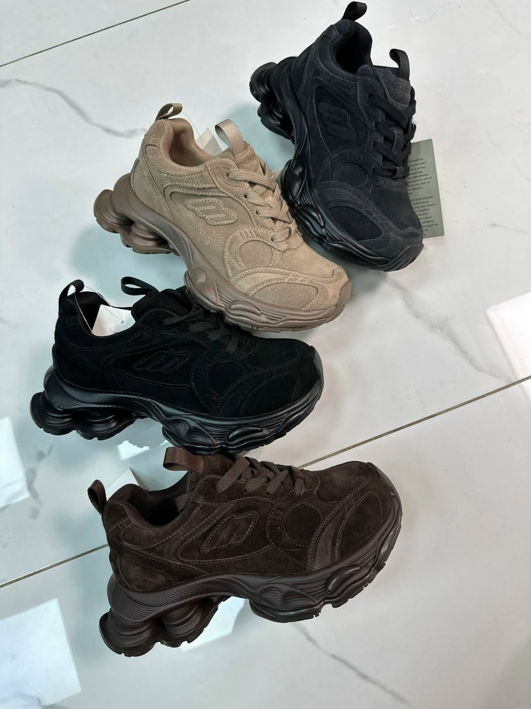 женские кроссовки balenciaga,женские массивные кроссовки,кроссовки balenciaga черные,женские кроссовки,массивные кроссовки