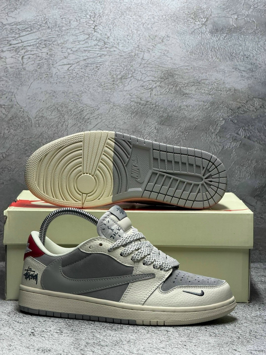 nike air jordan 1 low travis scott,кроссовки nike air jordan 1 low x travis scott,nike air jordan 1 low travis scott reverse mocha,air jordan 1 low travis scott,кроссовки travis scott x air jordan 1 l
