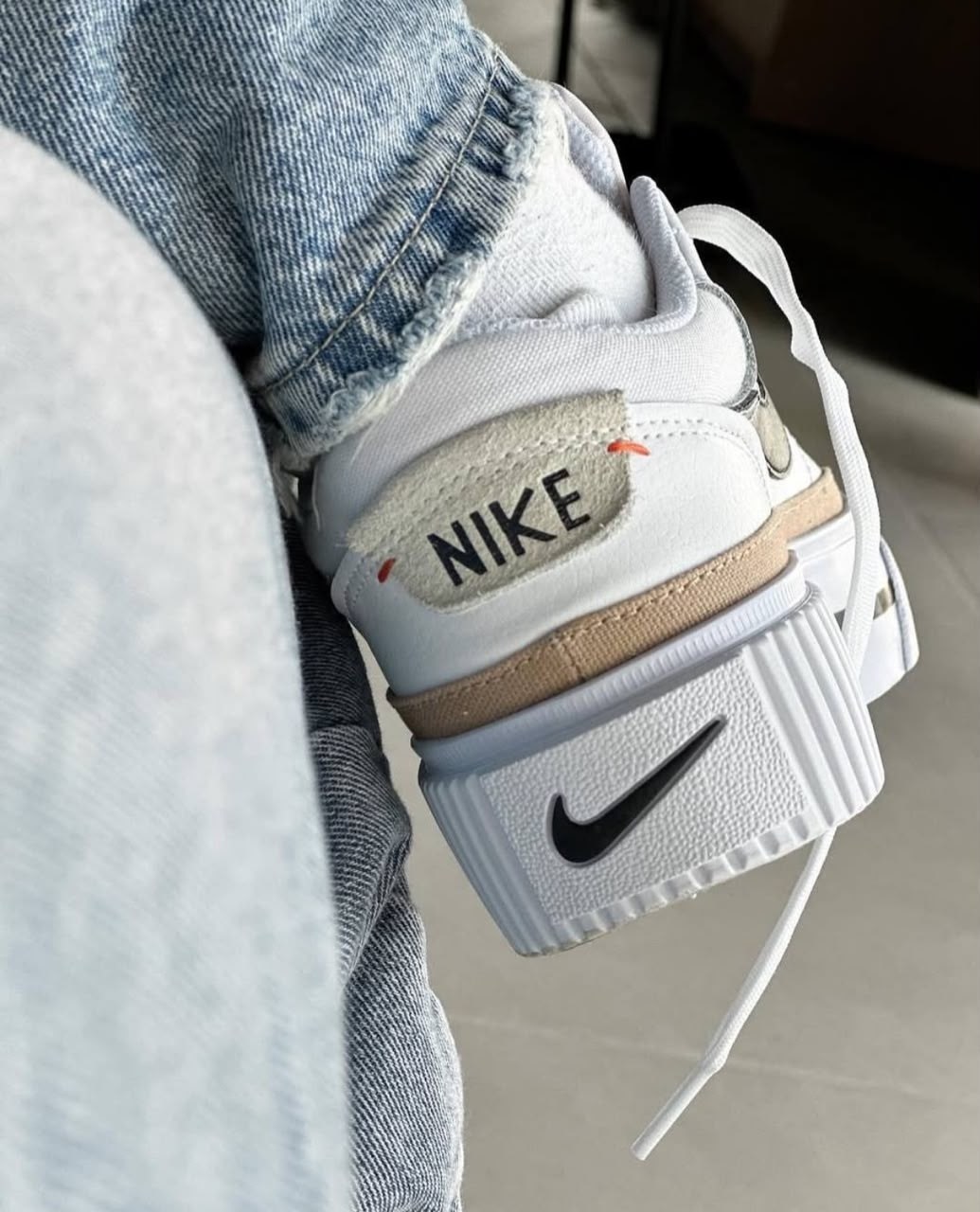 кроссовки nike court женские на высокой платформе,nike court legacy lift,кроссовки,nike sneakers,кроссовки nike court legacy lift