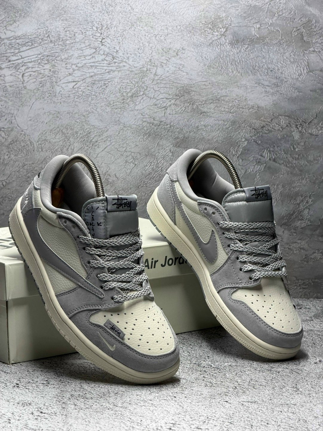 кроссовки travis scott x air jordan 1 low,nike air jordan 1 low travis scott olive,nike air jordan 1 low travis scott,air jordan 1 low travis scott,nike air jordan 1 low travis scott reverse mocha