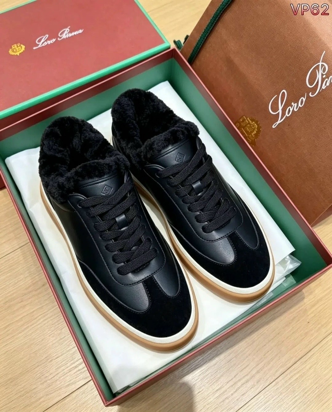 miu miu new balance кроссовки,miu miu кроссовки,кеды из натуральной замши,замшевые кроссовки,miu miu женский вельветовый бомбер