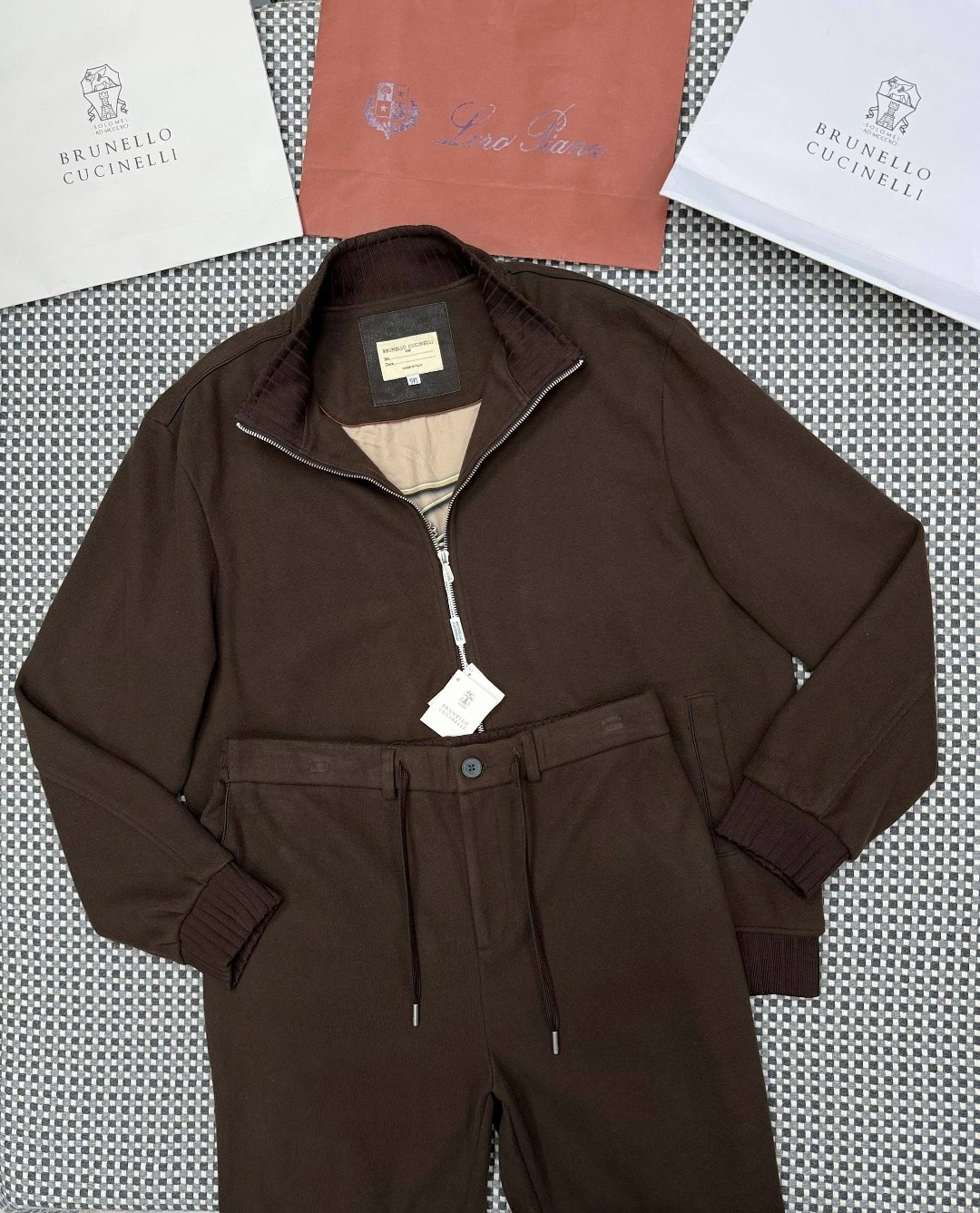 спортивный костюм brunello cucinelli,спортивный костюм loro piana,костюм brunello cucinelli,костюм loro piana,спортивный костюм brunello cucinelli мужской