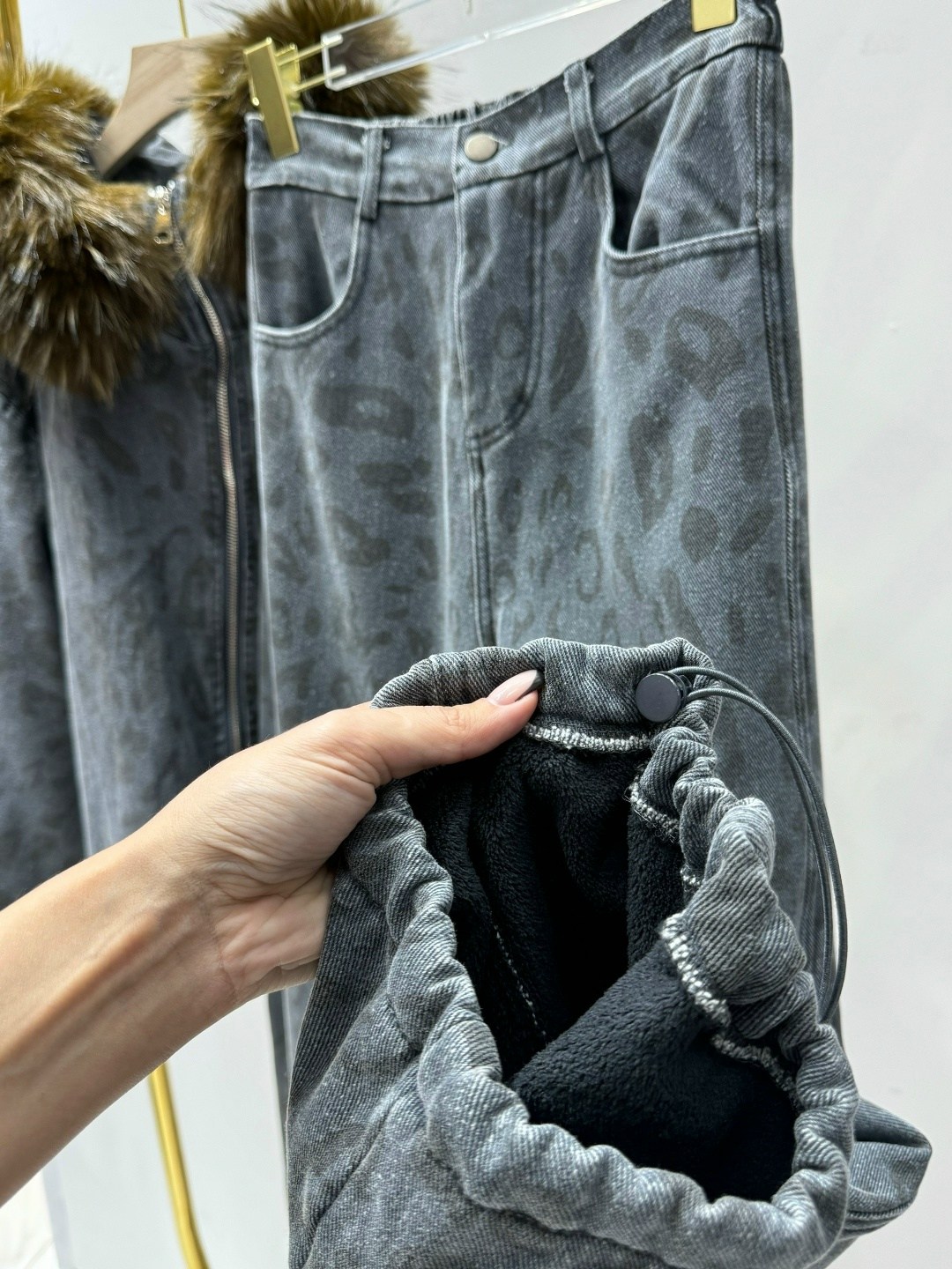 костюм теплый тройка miu miu,куртка на меху,меховая куртка,куртка джинсовая укороченная с меховым воротником brandberry,джинсовая куртка