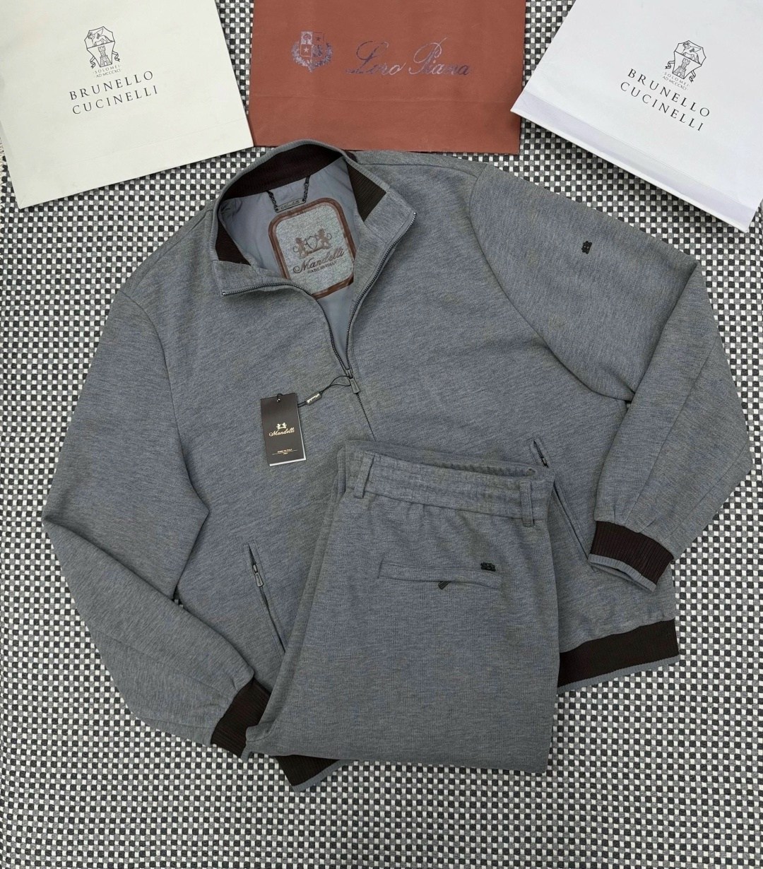 спортивный костюм brunello cucinelli,костюм спортивный loro piana,костюм brunello cucinelli,мужские спортивные костюмы