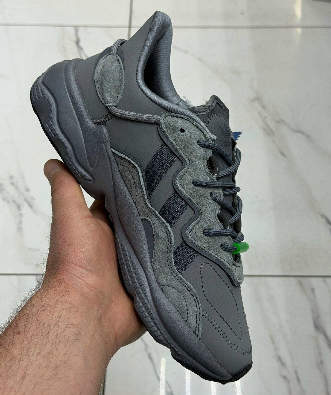 кроссовки adidas ozweego мужские зеленые,кроссовки мужские adidas ozweego,кроссовки adidas ozweego,кроссовки adidas ozweego зеленые зимние,мужские кроссовки adidas originals ozweego