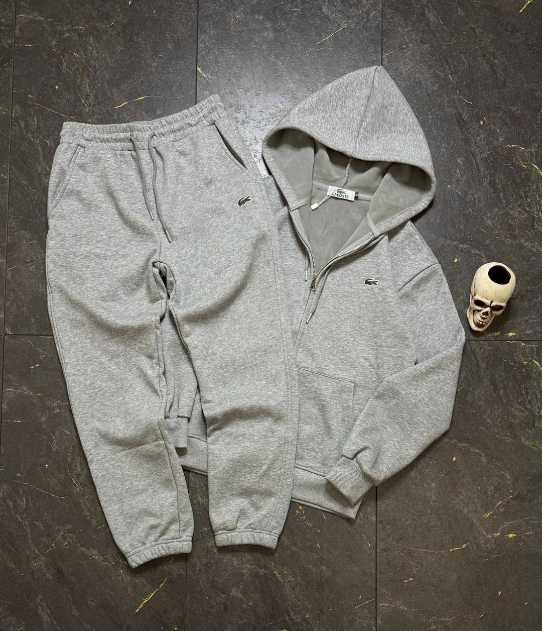 lacoste grey sweatsuit,спортивный костюм lacoste,спортивный костюм lacoste мужской,спортивный костюм лакост,спортивный костюм lacoste wh2528cca