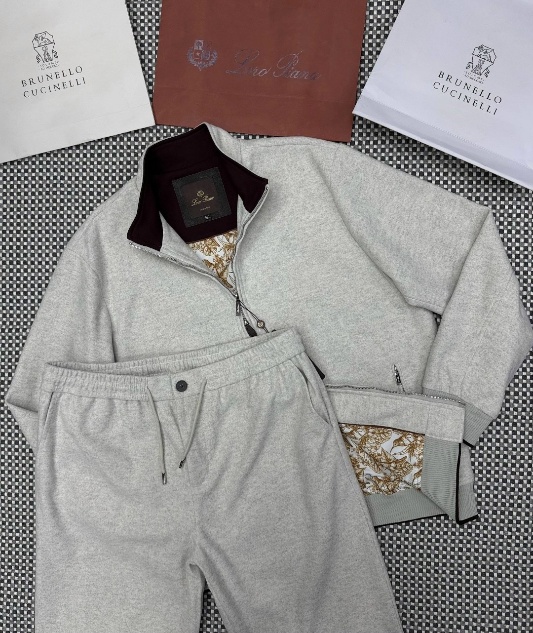 спортивный костюм loro piana,костюм спортивный brunello cucinelli,костюм loro piana,спортивный костюм stefano ricci,brunello cucinelli костюм