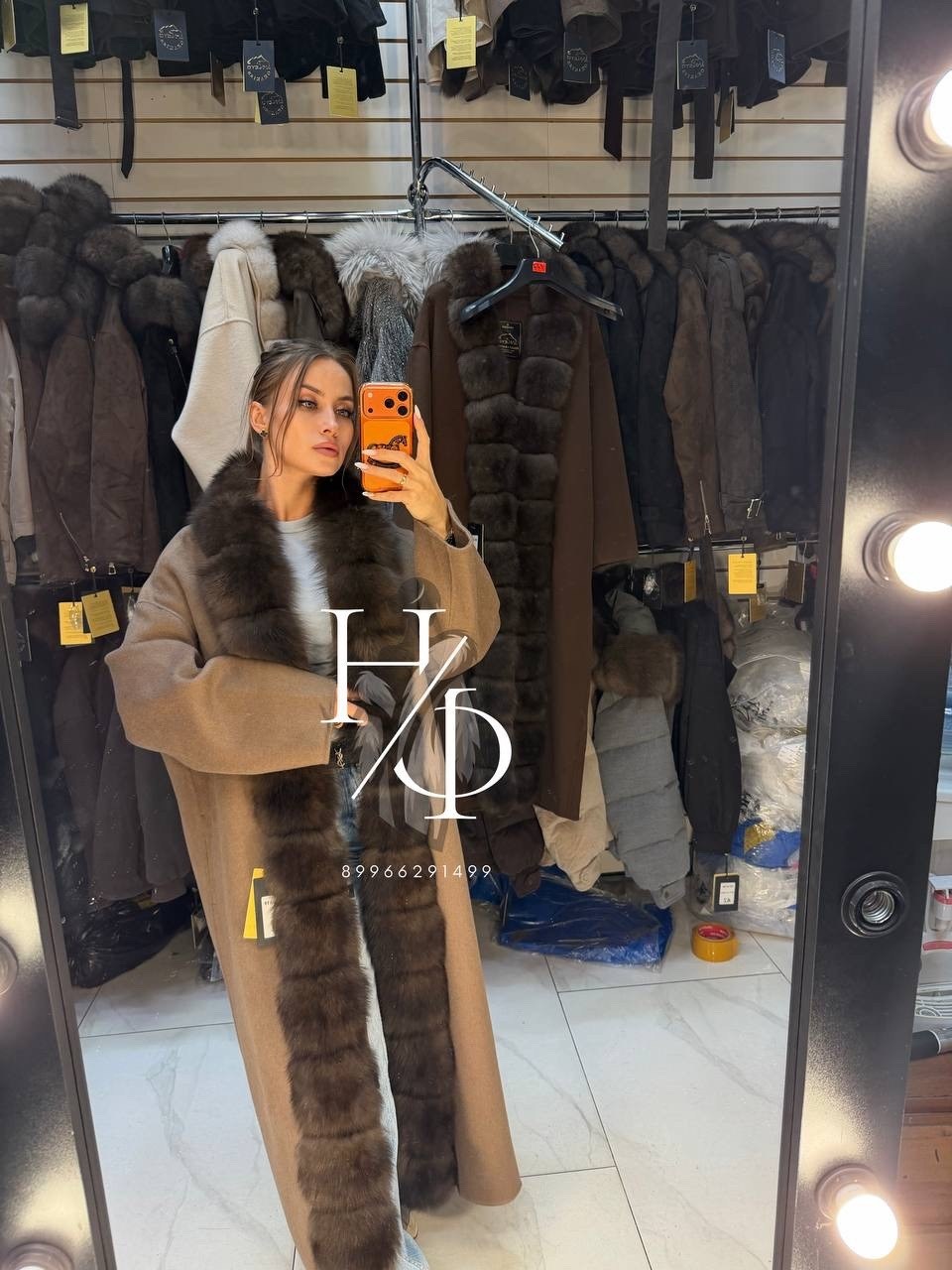 кашемировое пальто с мехом куницы yana kraft brand,пальто с мехом,кашемировое пальто серо-бежевого цвета с мехом куницы,утепленное кашемировое пальто с мехом соболя,утепленное кашемировое пальто с мех