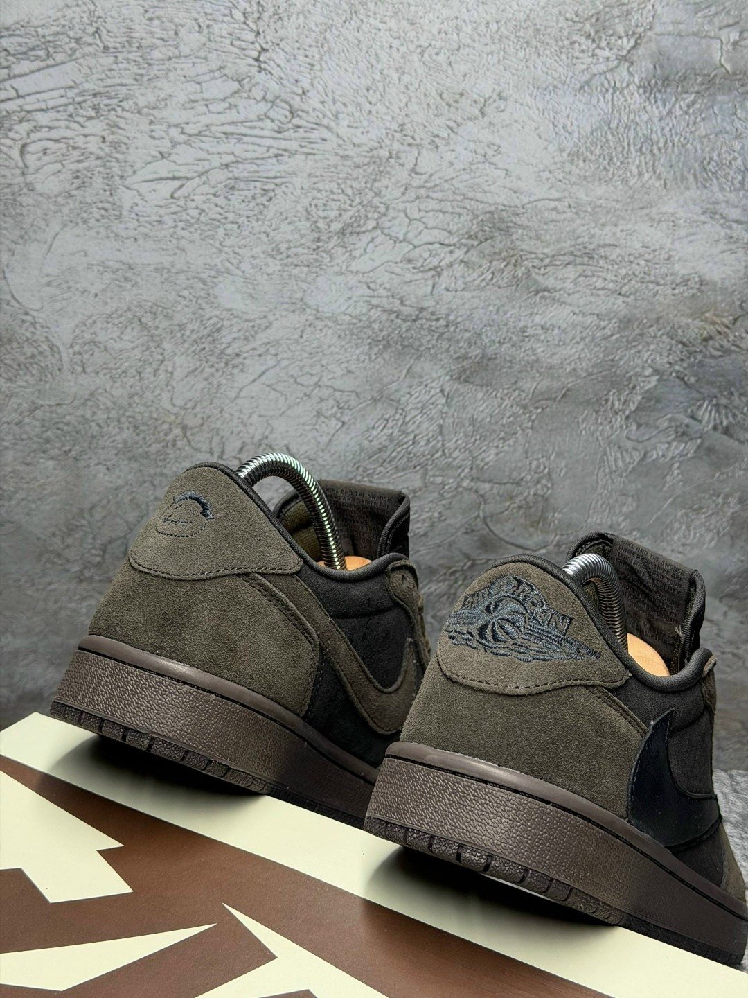кроссовки nike travis scott air jordan 1 low,nike air jordan 1 low travis scott,кроссовки travis scott x air jordan 1 low og,кроссовки мужские nike air jordan 1,nike air jordan 1 low x travis scott