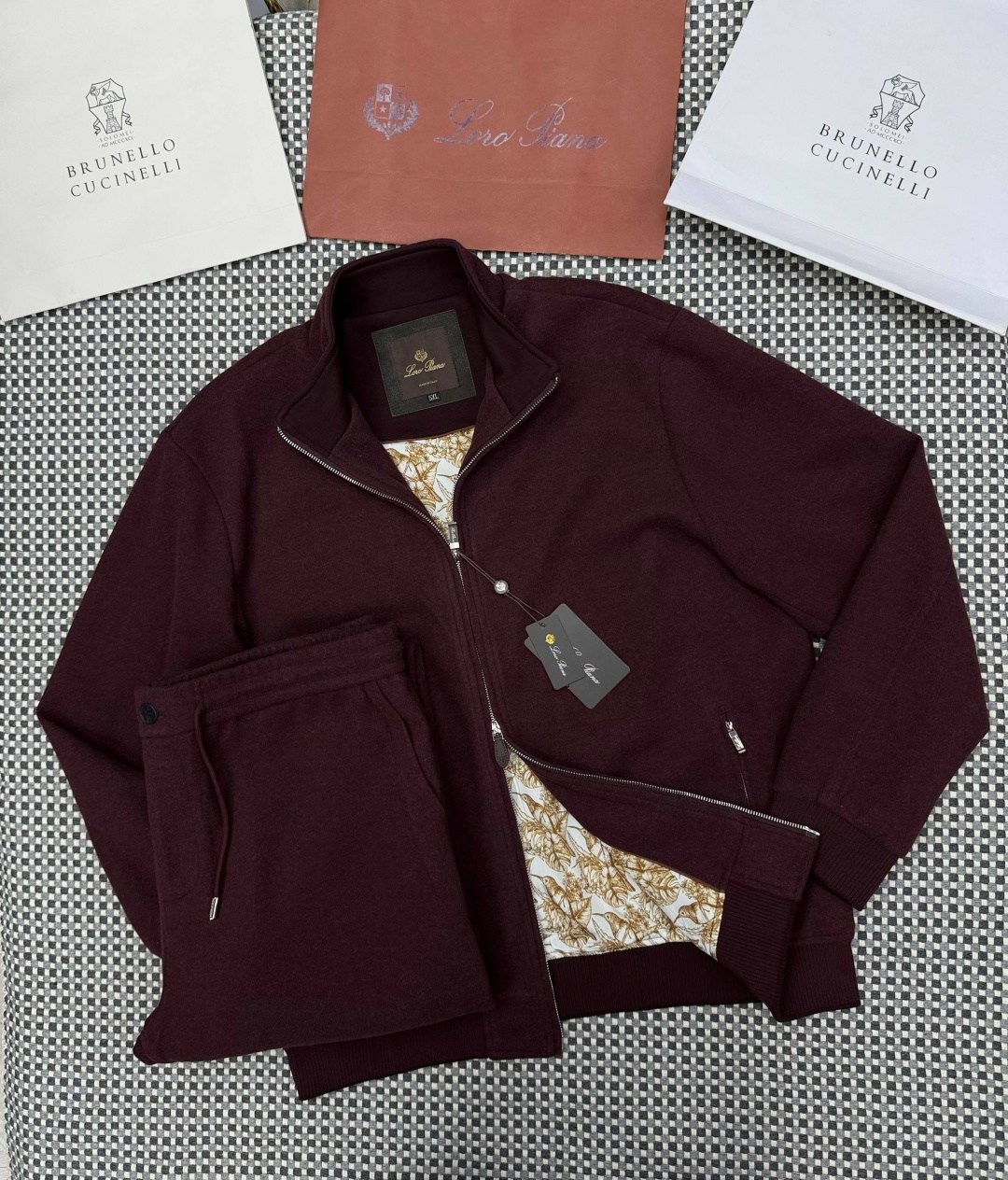 спортивный костюм loro piana,костюм спортивный brunello cucinelli,костюм loro piana,спортивный костюм stefano ricci,brunello cucinelli костюм