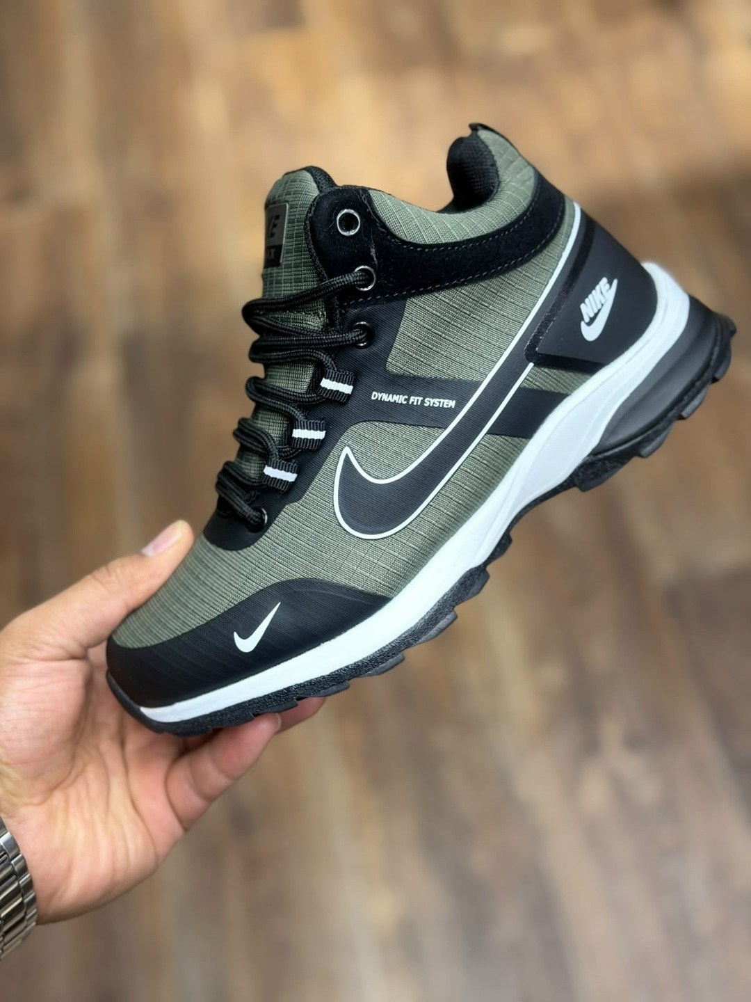 кроссовки зимние высокие мужские с мехом nike air goretex,зимние мужские кроссовки nike,кроссовки зимние nike,мужские зимние кроссовки nike gore-tex,зимние мужские кроссовки