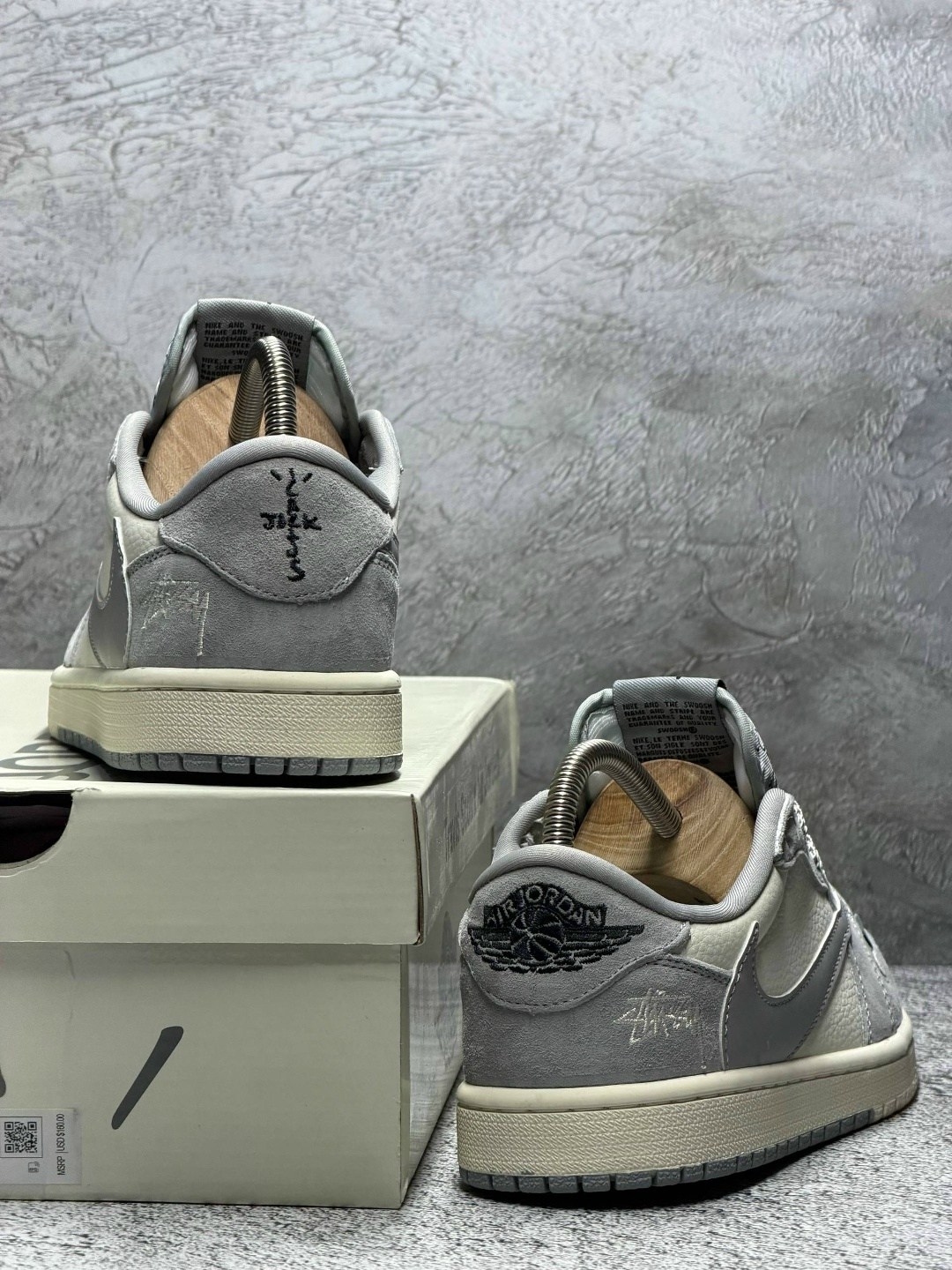 кроссовки travis scott x air jordan 1 low,nike air jordan 1 low travis scott olive,nike air jordan 1 low travis scott,air jordan 1 low travis scott,nike air jordan 1 low travis scott reverse mocha