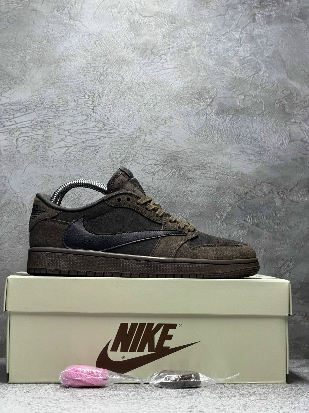 кроссовки nike travis scott air jordan 1 low,nike air jordan 1 low travis scott,кроссовки travis scott x air jordan 1 low og,кроссовки мужские nike air jordan 1,nike air jordan 1 low x travis scott
