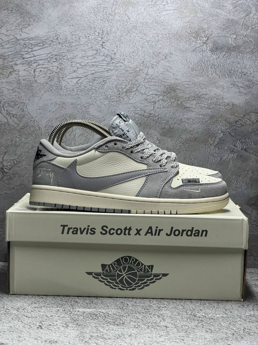 кроссовки travis scott x air jordan 1 low,nike air jordan 1 low travis scott olive,nike air jordan 1 low travis scott,air jordan 1 low travis scott,nike air jordan 1 low travis scott reverse mocha