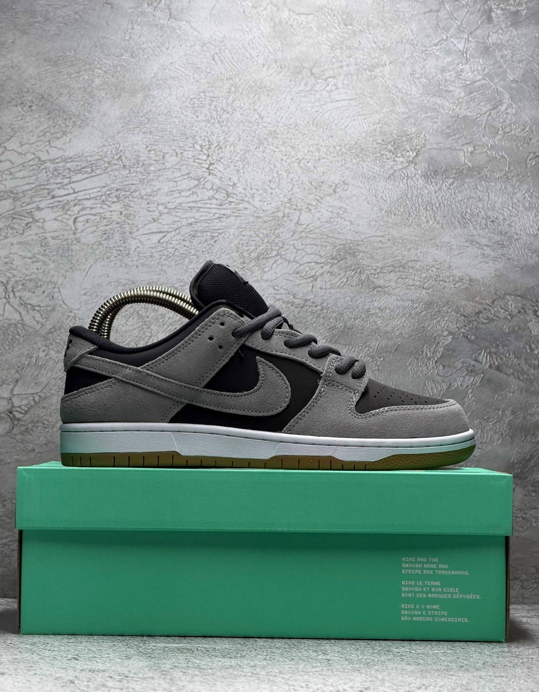 nike sb dunk low dark grey black gum,кроссовки nike sb dunk low,nike dunk sb low pro,кроссовки nike sb dunk low dark grey black gum,кроссовки