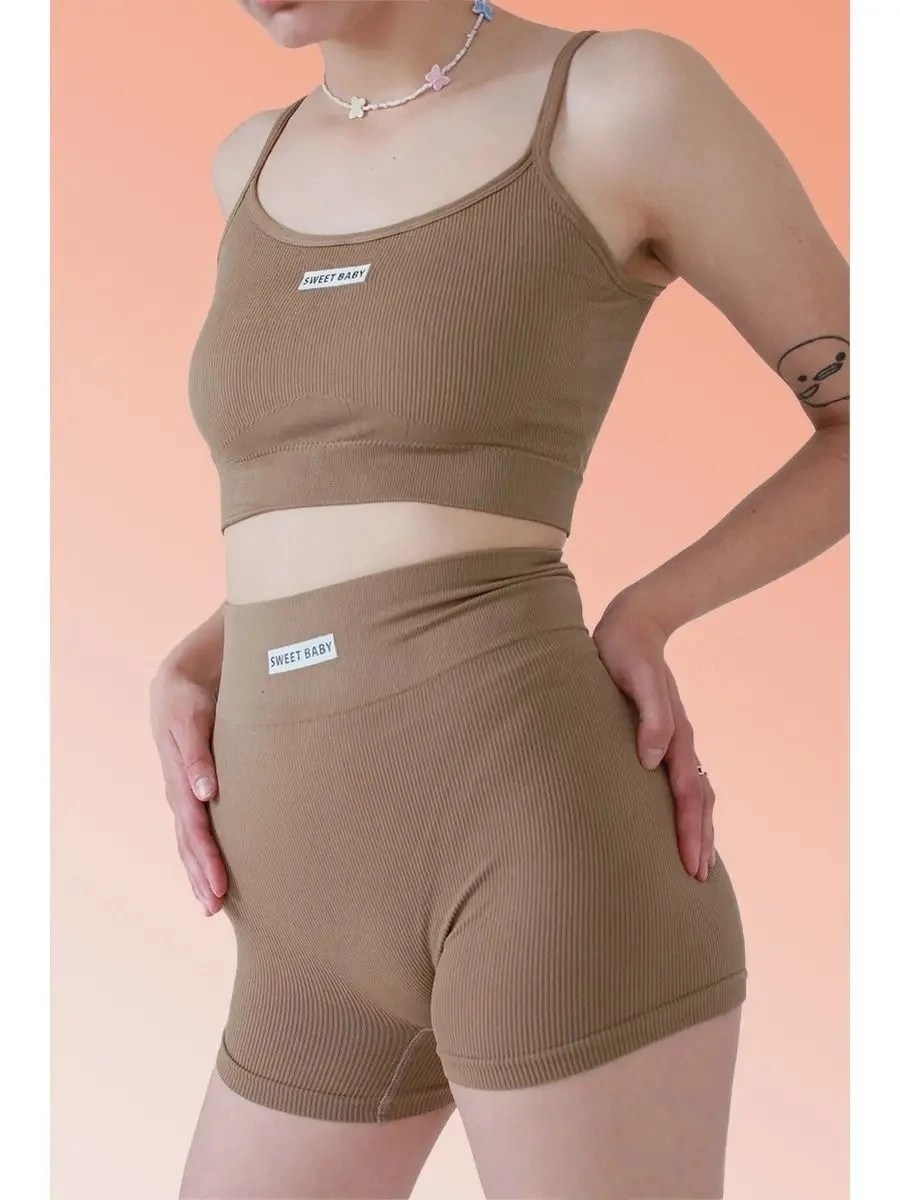женская спортивная одежда,комплект белья с шортами unin underwear цвет белый,женские спортивные костюмы,костюм спортивный комплект топ и шорты,комплект белья с шортами в рубчик goway цвет белый