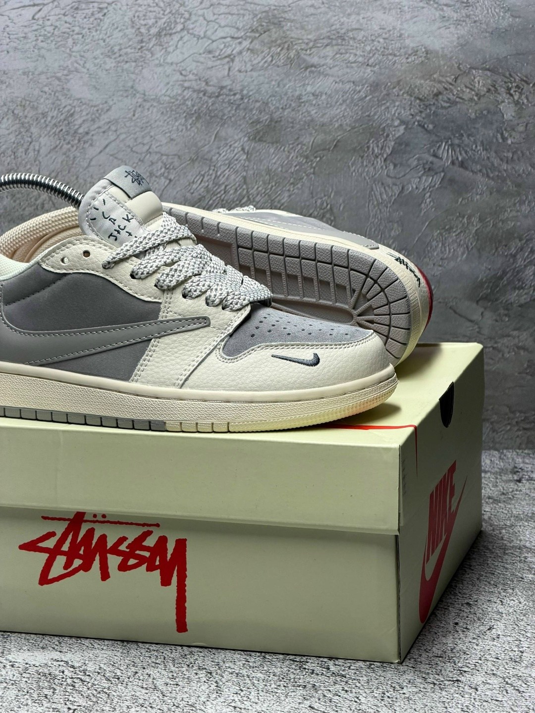 nike air jordan 1 low travis scott,кроссовки nike air jordan 1 low x travis scott,nike air jordan 1 low travis scott reverse mocha,air jordan 1 low travis scott,кроссовки travis scott x air jordan 1 l