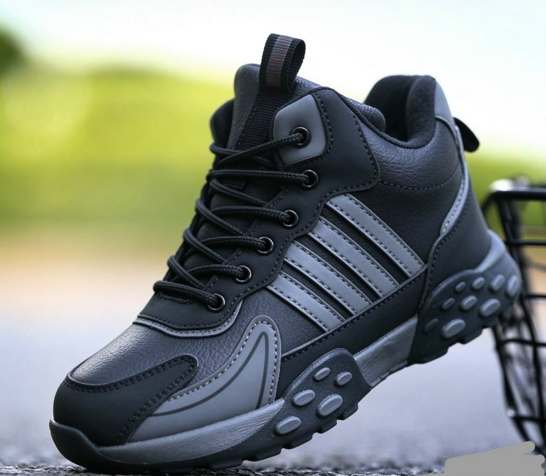 зимние ботинки adidas climaproof высокие,зимние ботинки climaproof кроссовки мужские,кроссовки мужские adidas зимние,кроссовки adidas зимние,зимние мужские adidas climaproof высокие чёрные