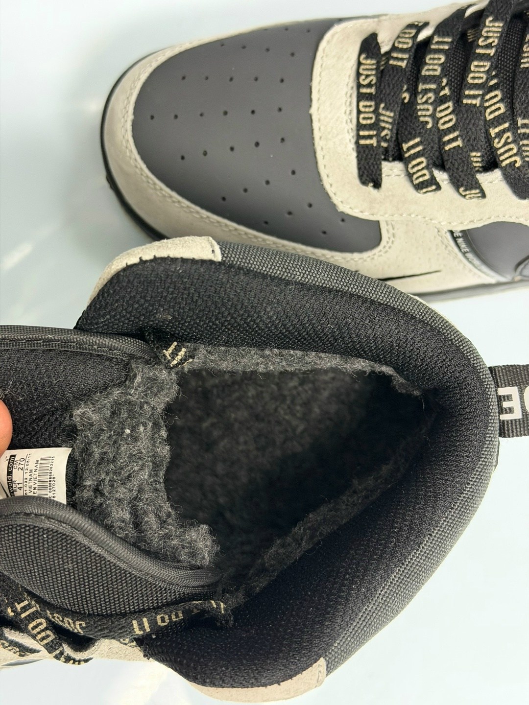 зимние кроссовки nike air force 1 mid цвет серый,зимние кроссовки nike air force 1 mid,зимние кроссовки nike air force 1 hi,кроссовки nike air force 1 зимние,зимние кроссовки nike air force
