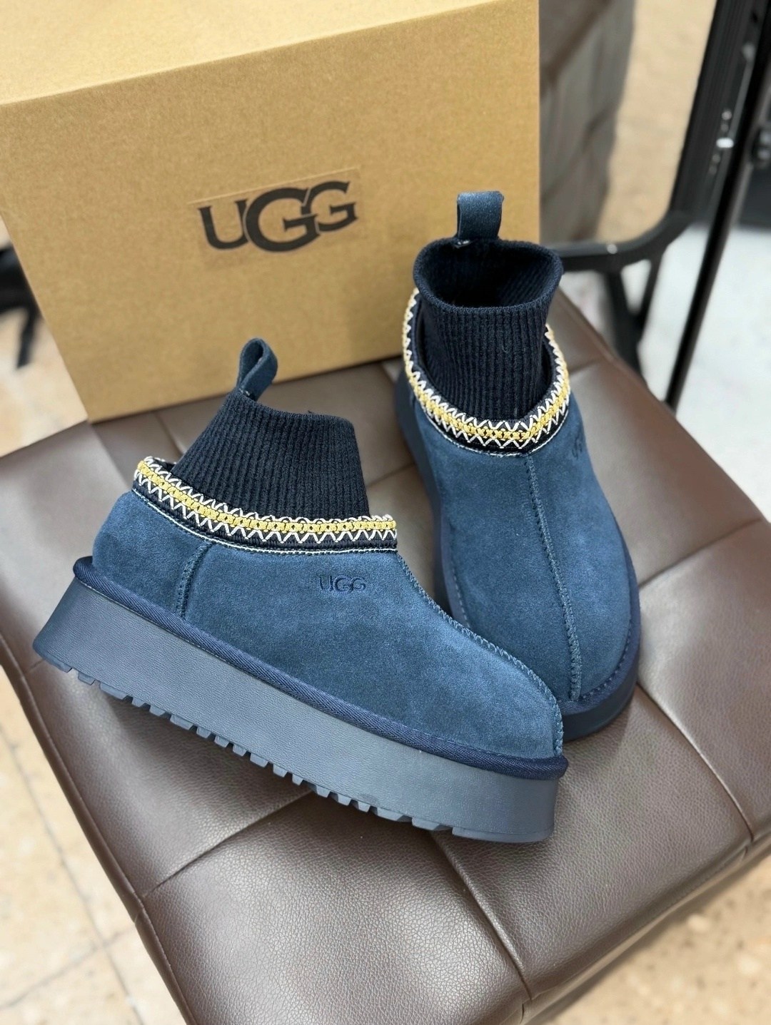 женские угги,,угги женские ugg, женская,женские зимние угги