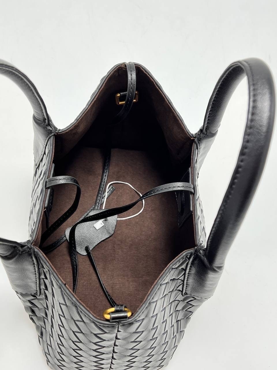 сумка bottega veneta,женская сумка,bottega veneta женская сумка,женская сумка bottega veneta cabat,сумка bottega veneta с плетением