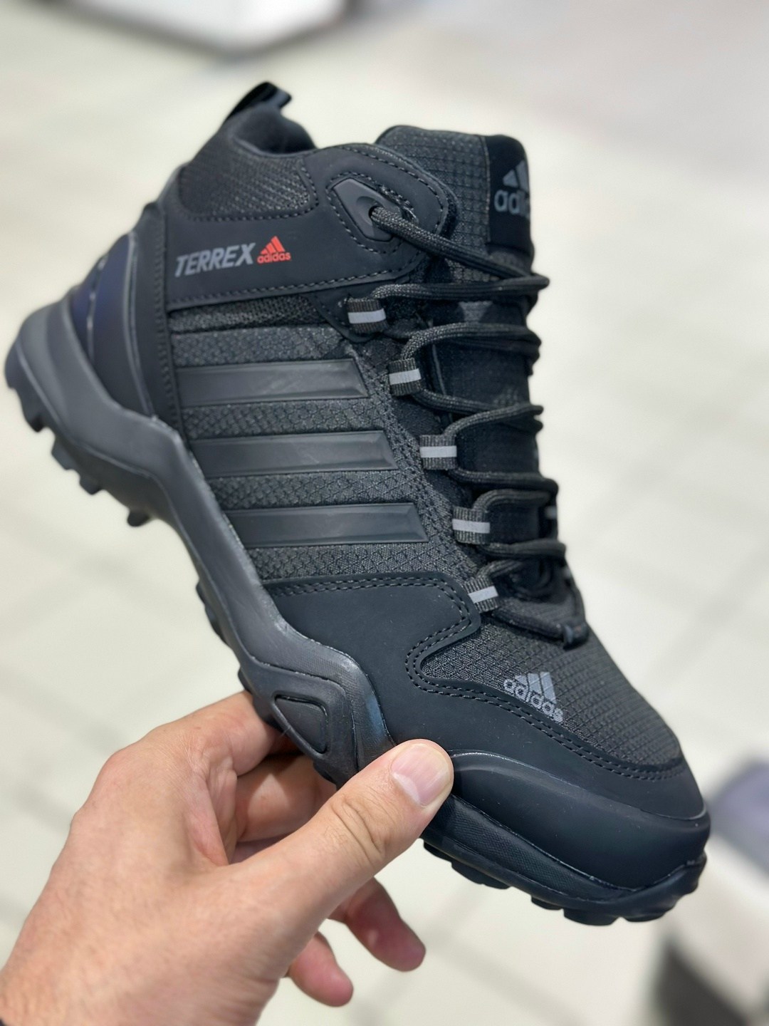 зимние ботинки adidas terrex winter,ботинки adidas terrex winter,зимние ботинки adidas terrex swift r3,кроссовки зимние adidas terrex black winter,зимние кроссовки adidas terrex цвет черный