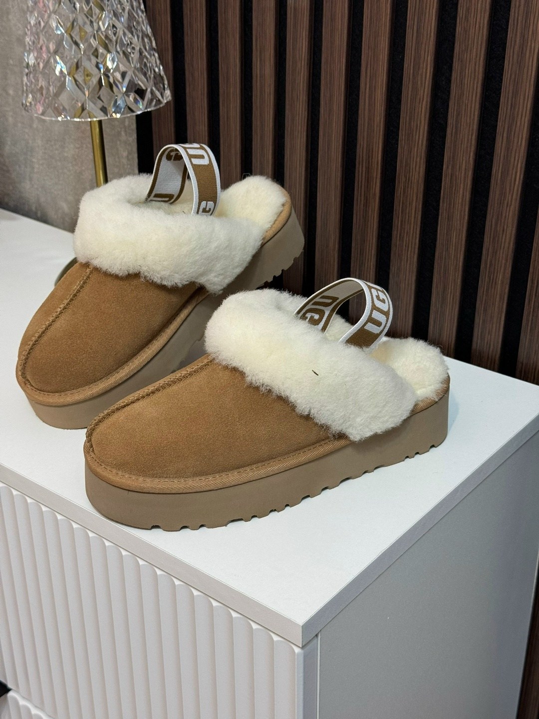 женские угги,,угги ugg,угги женские ugg,ugg funkette slipper chestnut