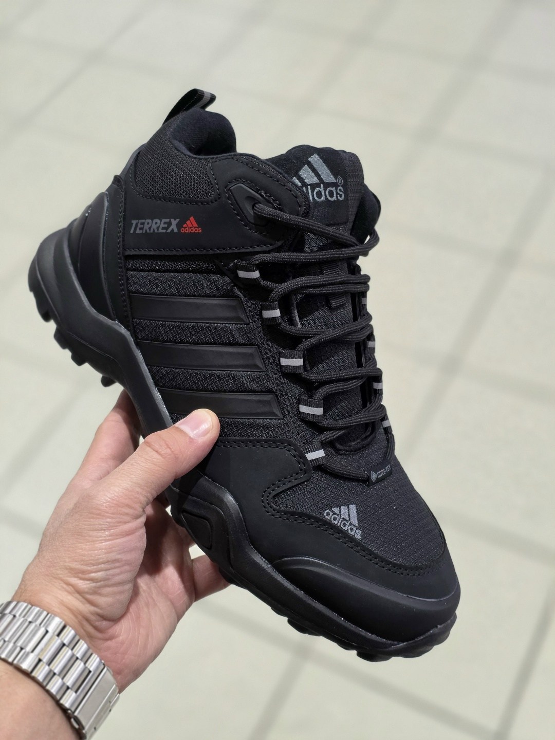 зимние кроссовки adidas,зимние кроссовки adidas terrex,кроссовки adidas terrex,кроссовки adidas,кроссовки мужской adidas