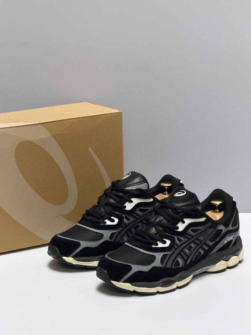 кроссовки asics gel-nyc,кроссовки asics gel,спортивные кроссовки asics gel nyc asics цвет серый черный,кроссовки asics,мужские кроссовки asics