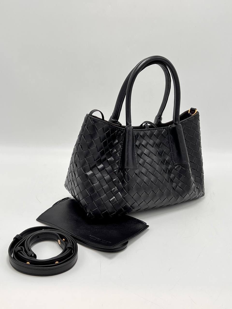 сумка bottega veneta,женская сумка,bottega veneta женская сумка,женская сумка bottega veneta cabat,сумка bottega veneta с плетением