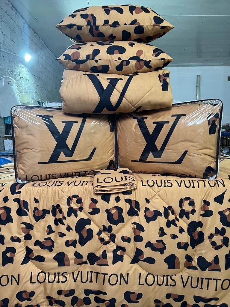 комплекты постельного белья louis vuitton,louis vuitton постельное бельё,комплект постельного белья,шёлковое постельное бельё louis vuitton,постельного белья