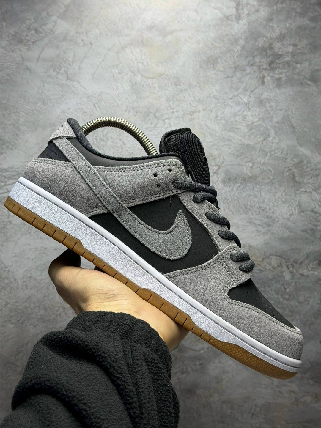nike sb dunk low dark grey black gum,кроссовки nike sb dunk low,nike dunk sb low pro,кроссовки nike sb dunk low dark grey black gum,кроссовки