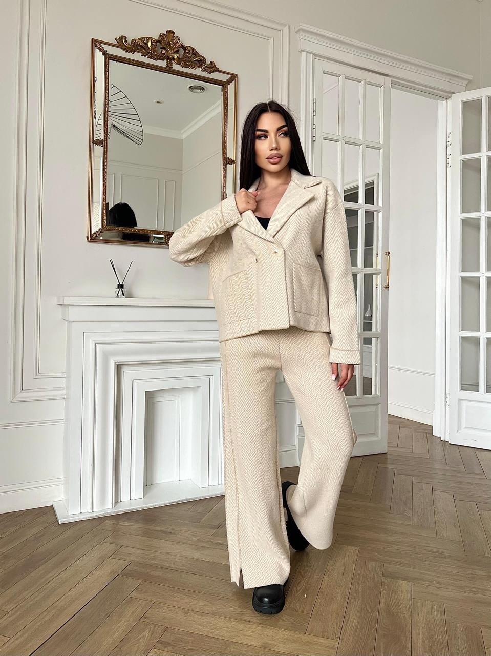 костюм женский брючный,костюм с брюками,стильные костюмы,теплый брючный костюм,трикотажный костюм