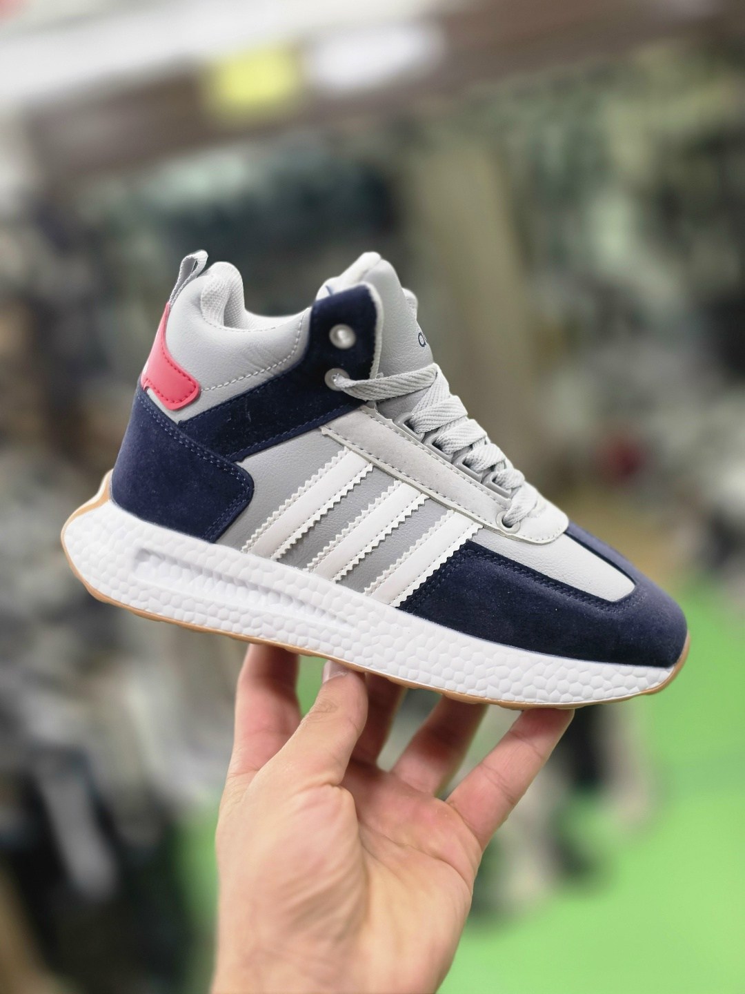 зимние кроссовки adidas retropy f2 hi,зимние кроссовки adidas retropy f2 hi цвет серый,зимние кроссовки adidas,кроссовки adidas,кроссовки зимние adidas retropy f2 hi grey