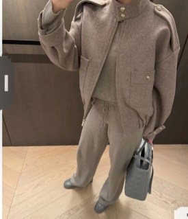 Костюм