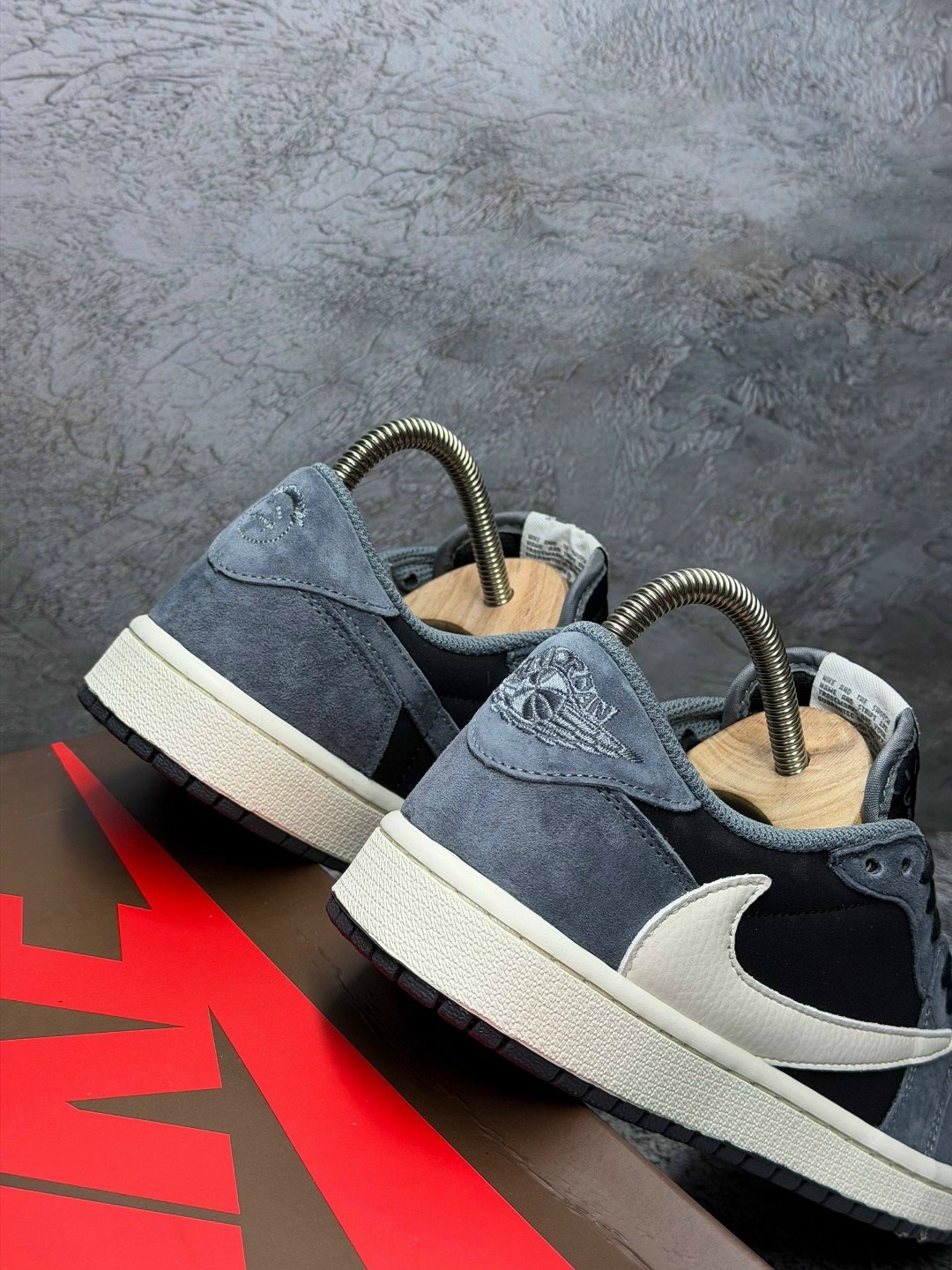 nike air jordan 1 low x travis scott,кроссовки nike travis scott air jordan 1 low,кроссовки nike air jordan 1 low x travis scott,nike air jordan 1 low travis scott olive,air jordan 1 low travis scott