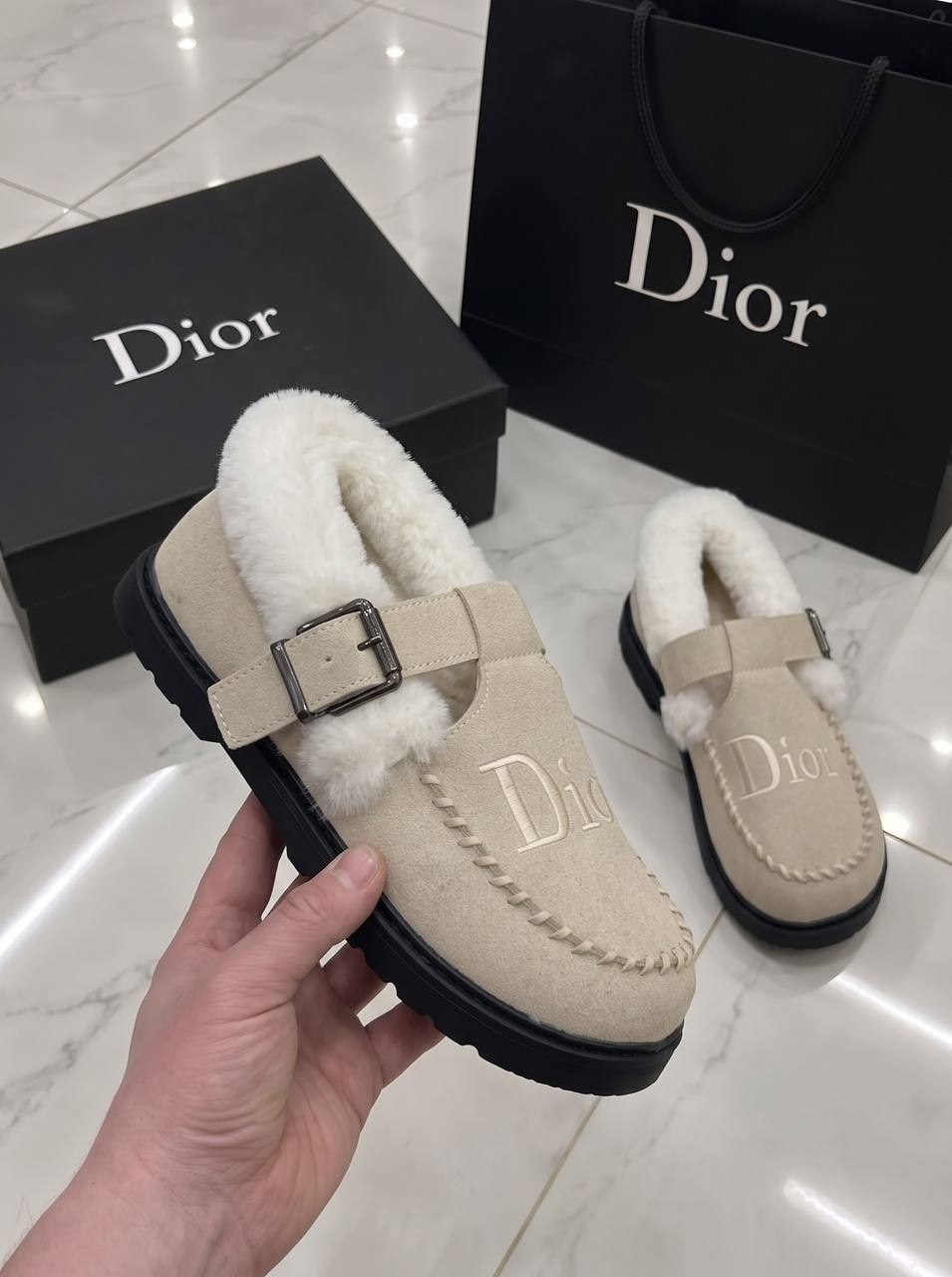 женские замшевые ботинки louis vuitton colorado comfort на меху бежевые,женские замшевые ботинки louis vuitton colorado comfort на меху черные,ботинки louis vuitton,лоферы с мехом louis vuitton,женски