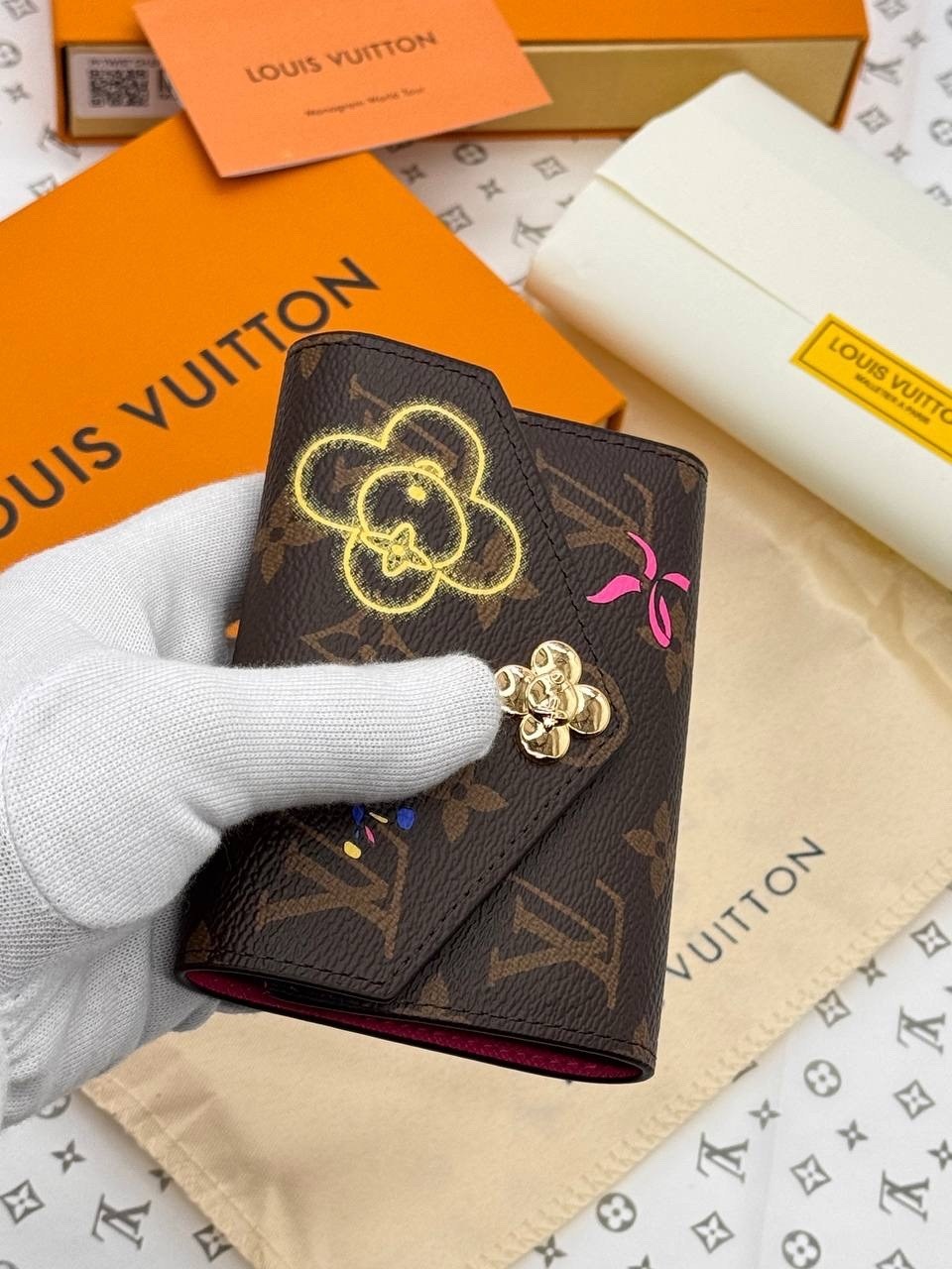 кошелек louis vuitton,кардхолдер louis vuitton,кошелек louis vuitton женский оранжевый,кошелек louis vuitton empreinte metis черного,кошелек женский луи виттон