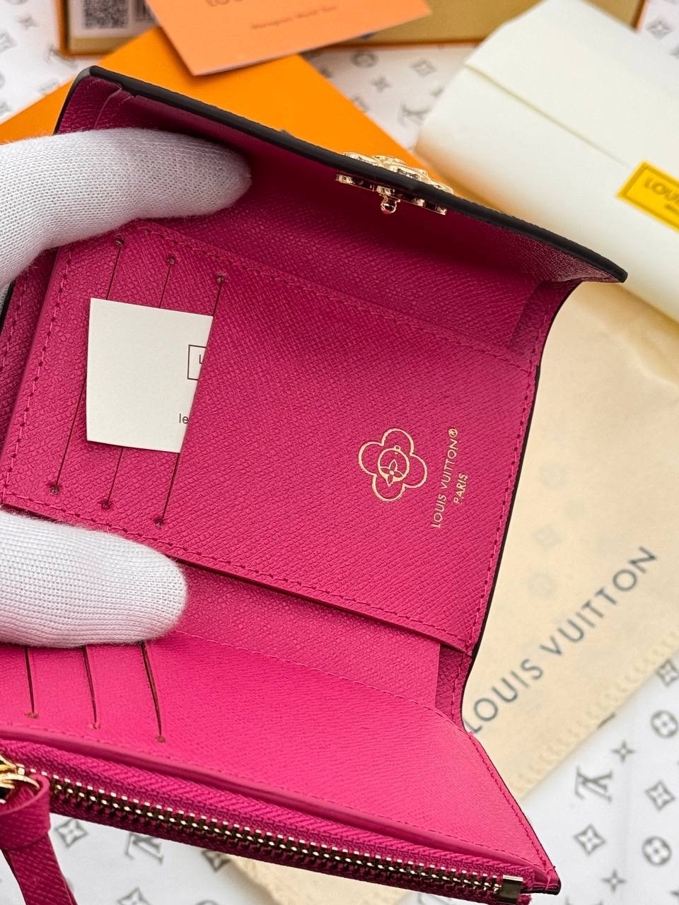 кошелек louis vuitton,кардхолдер louis vuitton,кошелек louis vuitton женский оранжевый,кошелек louis vuitton empreinte metis черного,кошелек женский луи виттон