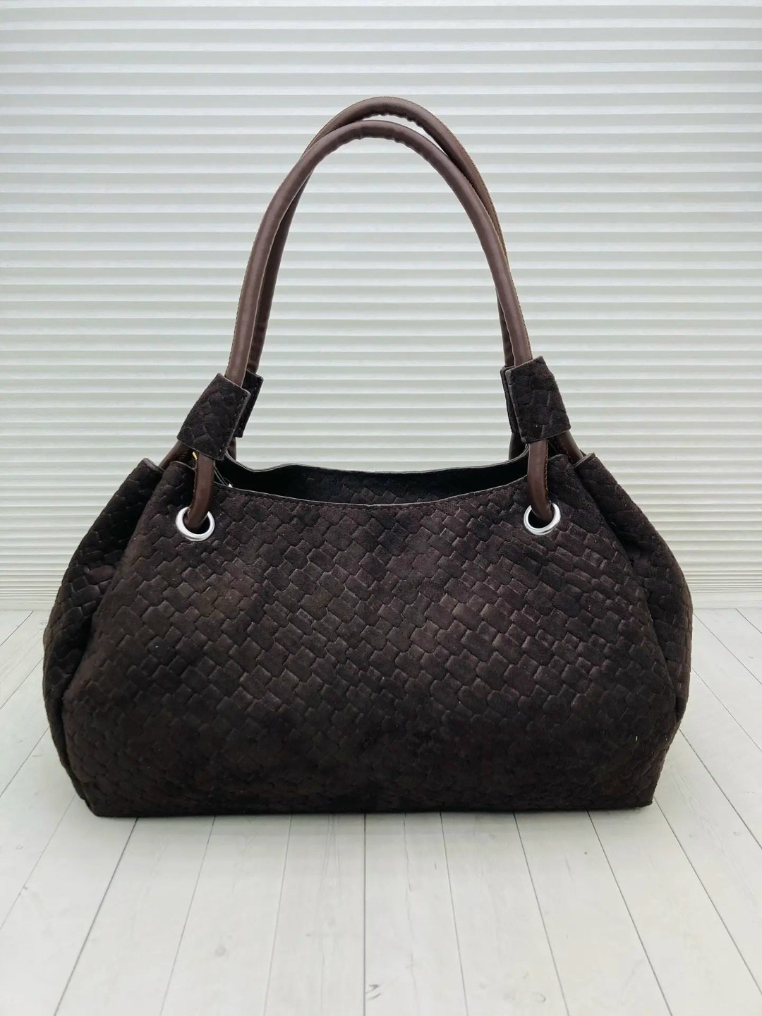 сумка bottega veneta,сумка женская bottega veneta,замшевая сумка,сумка bottega veneta коричневый,коричневая замшевая сумка