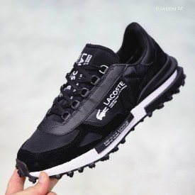 Кроссовки
