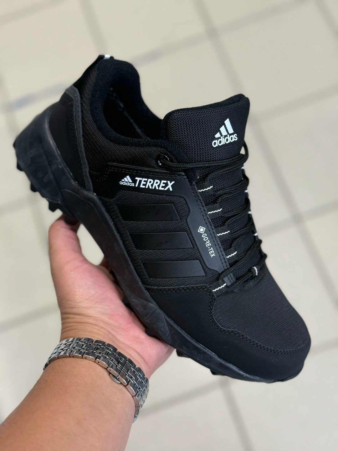 кроссовки adidas terrex,кроссовки мужские adidas terrex,мужские кроссовки adidas,кроссовки высокие утепленные adidas terrex,кроссовки adidas