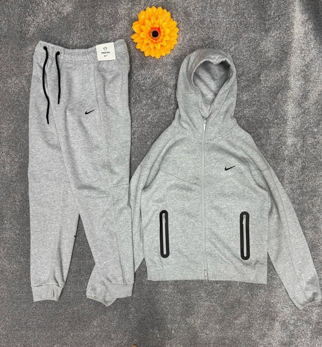 спортивный костюм nike,костюм nike tech fleece nocta черный,спортивный костюм мужской nike tech fleece nokta drake,костюм для мужчин,спортивный костюм на флисе nike