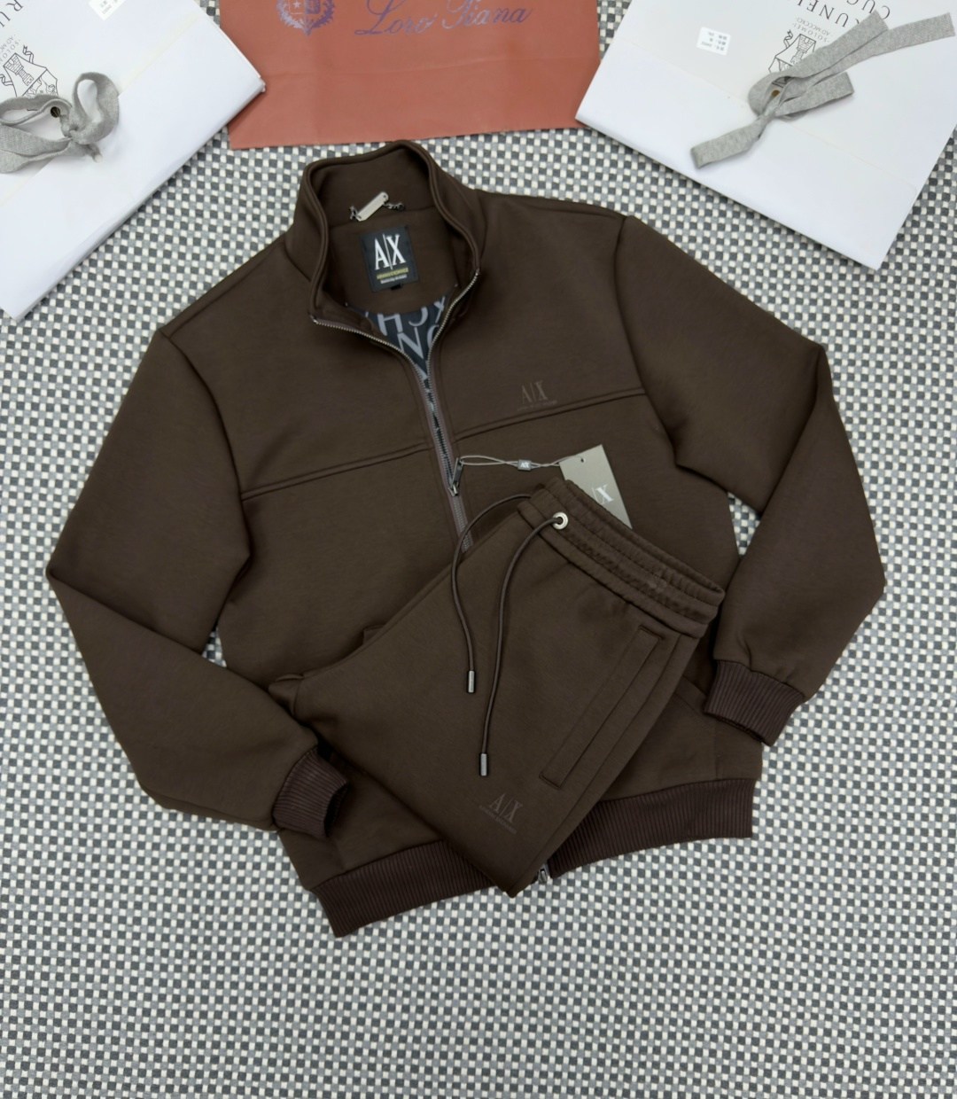 спортивный костюм brunello cucinelli,костюм brunello cucinelli,спортивный костюм мужской,спортивный костюм armani
